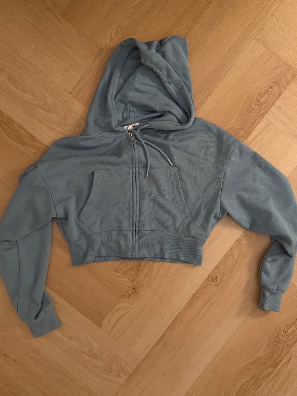 Garage cropped hoodie